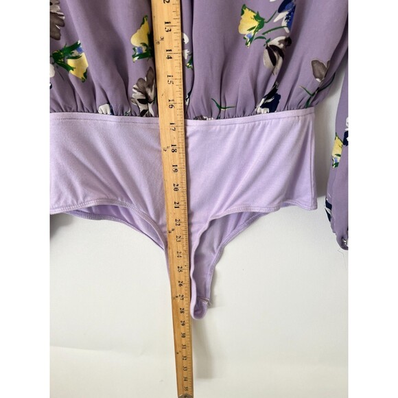 Superdown Revolve Bodysuit Top Womens Small Purple Floral Faux Wrap Long Sleeve - Picture 9 of 14